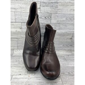 Clarks Women Dark Brown Leather Pleated Wrap Side Zip Ankle Boots 36799 Size 8M
